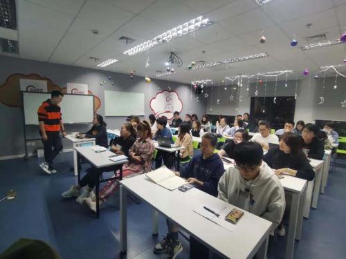 猎上网荣膺上海市宝山区企业技术中心认定，技术服务能力再获权威认可